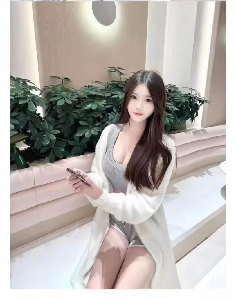 上海外围 07学生兼职 艾克 纯天然肤白貌美大长腿相关配图