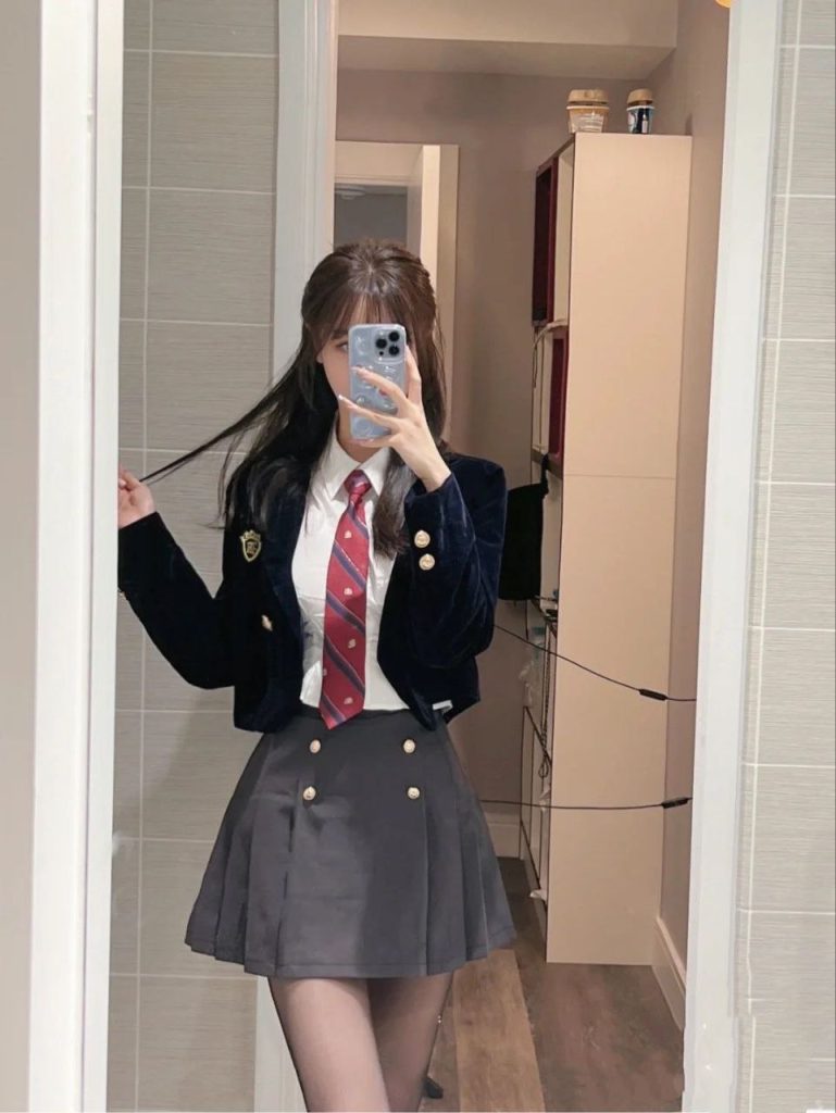 三亚外围 04级校花 牛奶🥛肌肤 三点粉嫩 相关配图
