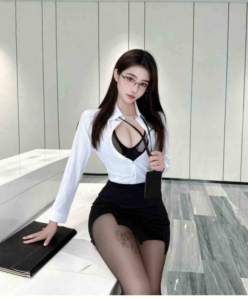 兰州外围 真实白领兼职短开 身材高挑 细腰翘臀相关配图