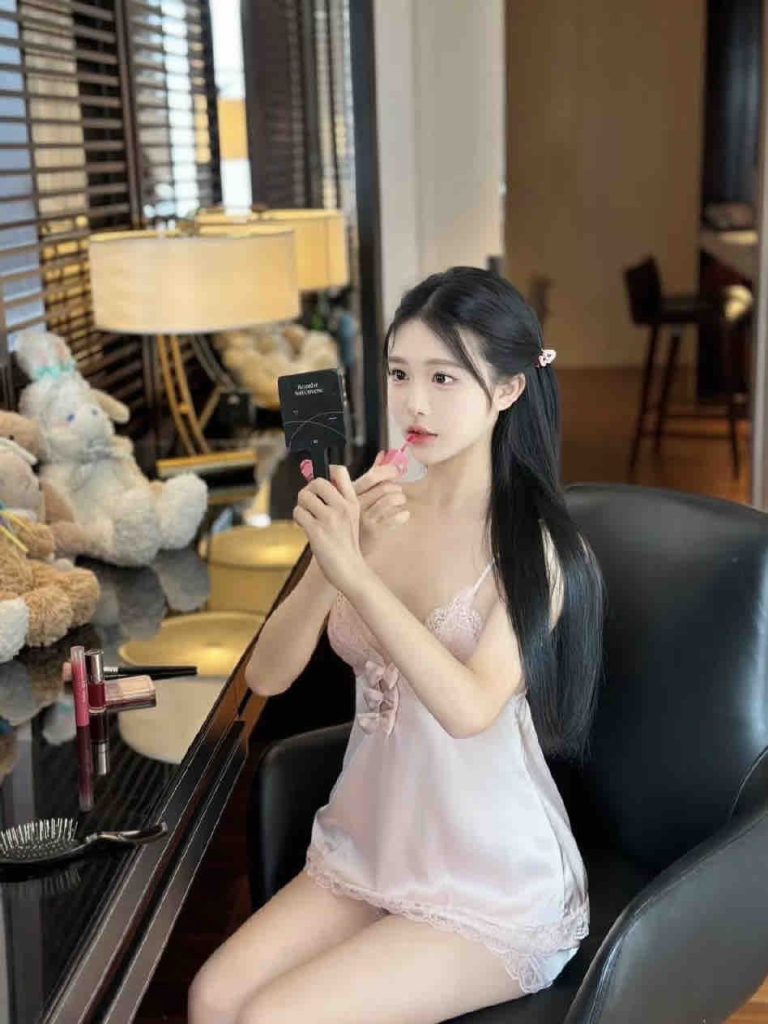 上海外围 170/F纯欲新人 童颜巨乳相关配图