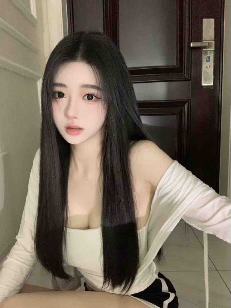 上海外围 170/F纯欲新人 童颜巨乳相关配图