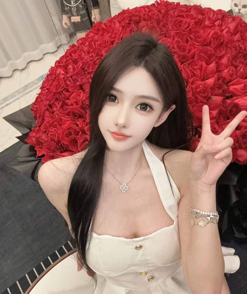 苏州外围170E 气质女神童颜巨乳相关配图