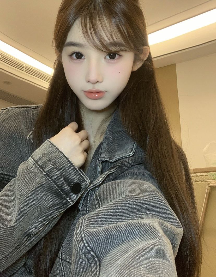 北京外围 03年圈外女友性格温柔听话