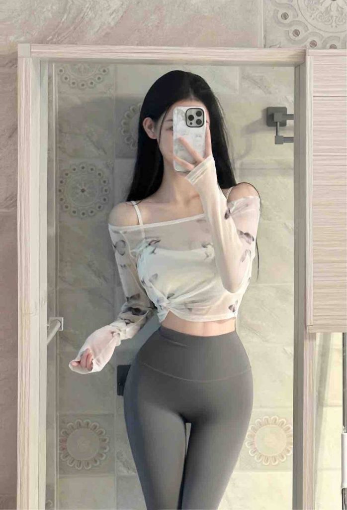 贵阳外围 00后精致女孩 杨柳细腰 前凸后翘相关配图