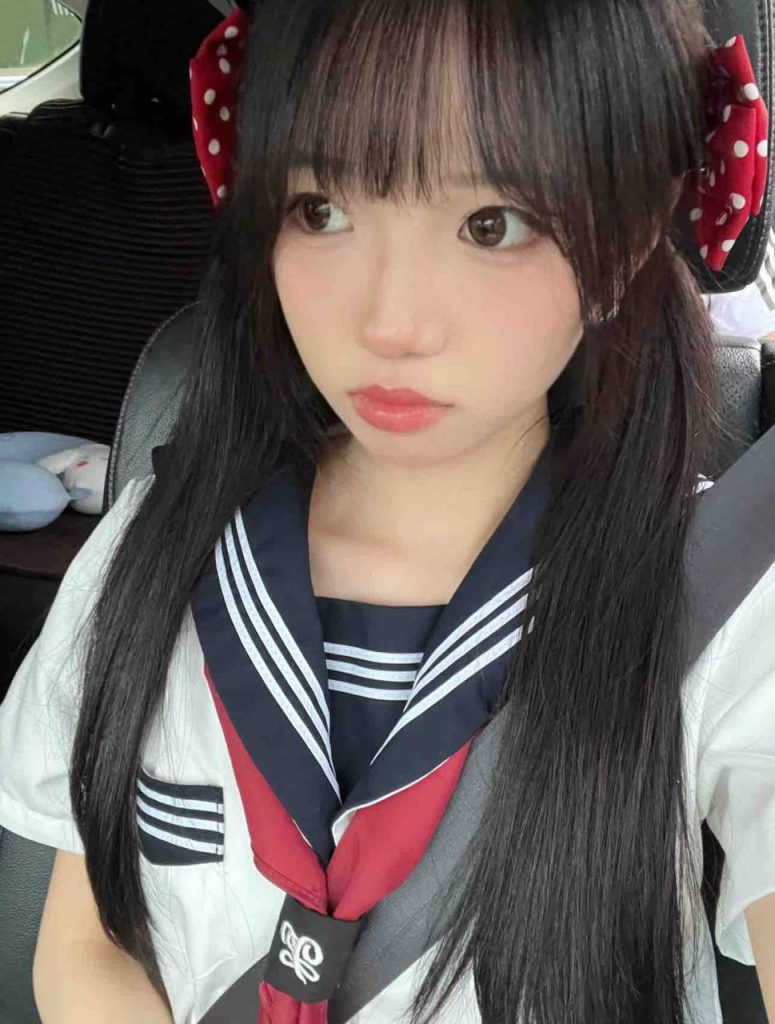 郑州外围 05新人小纯 白幼瘦小萝莉 声嗲身柔 天然白虎相关配图