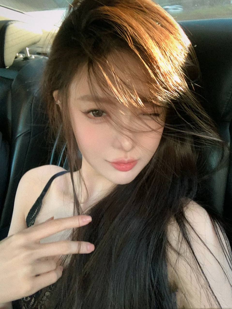 上海外围 03年清纯气质韩系氧气美女 真实在校生
