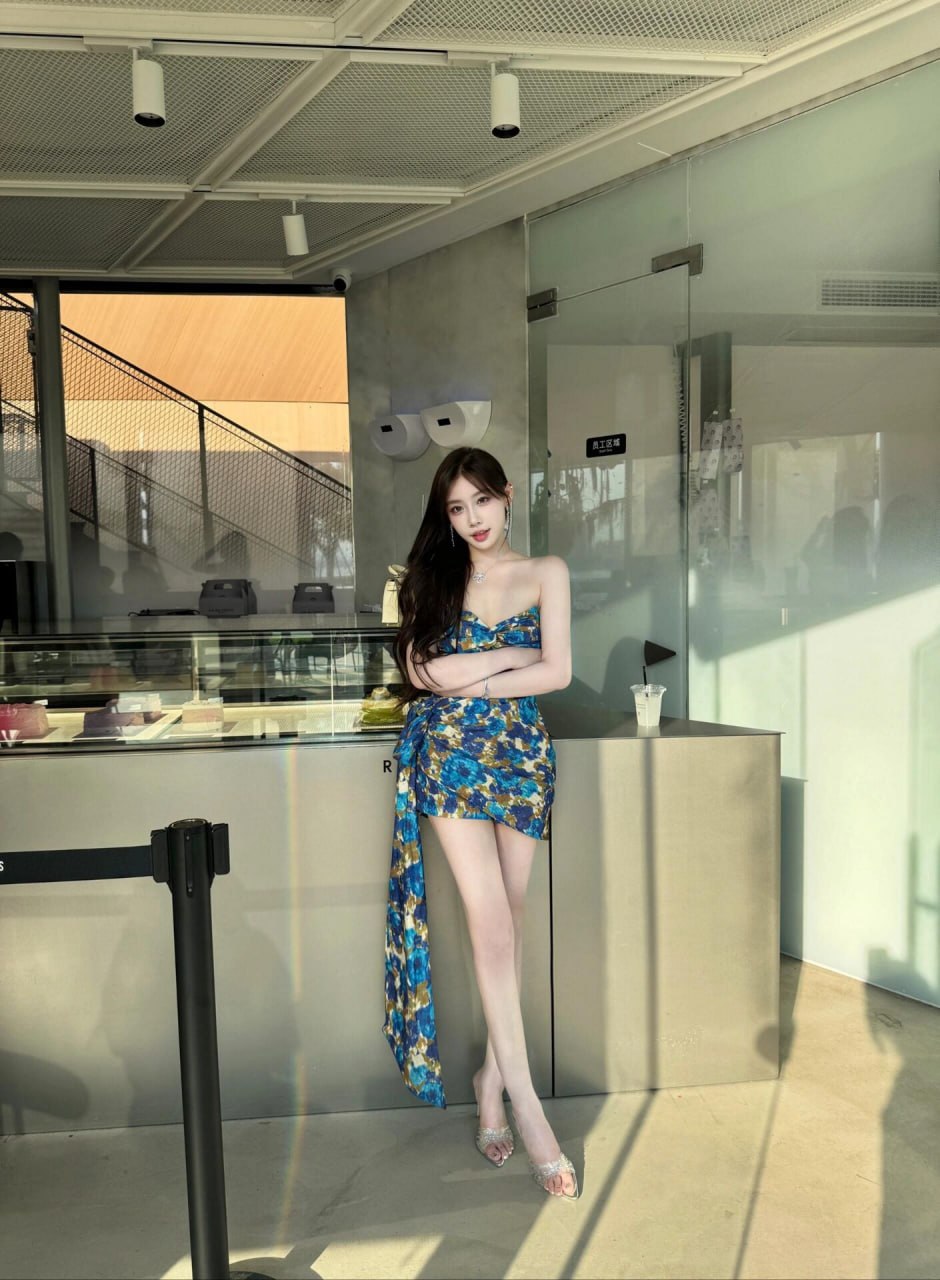 济南外围 00年极品网红御姐 清纯少女脸