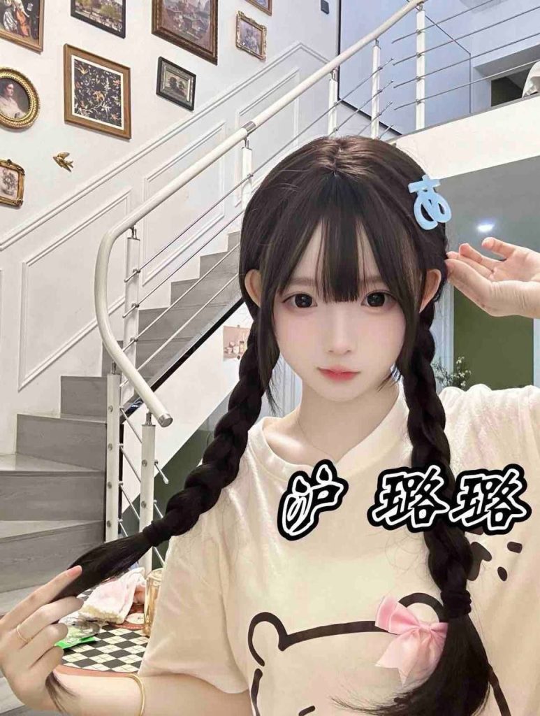上海外围 静安06年极品萝莉 coser jk 女仆 二次元浓度满满相关配图