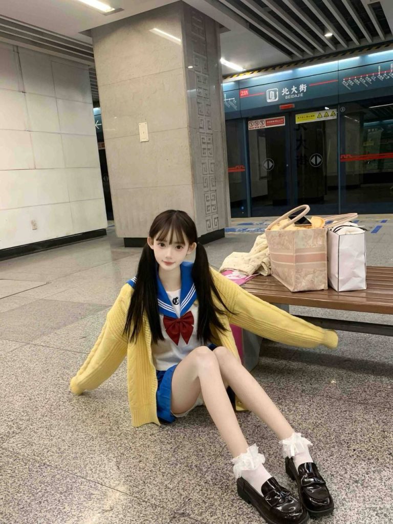 上海外围 静安06年极品萝莉 coser jk 女仆 二次元浓度满满相关配图