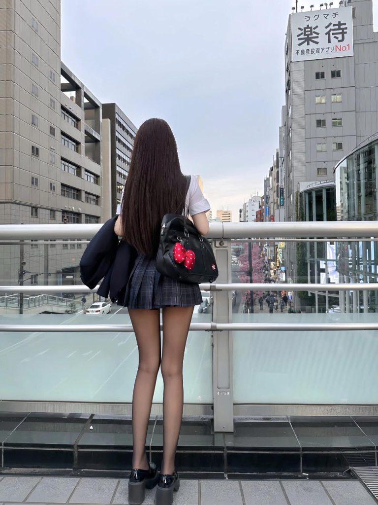 上海外围 中日混血美少女 极品甜妹 嗲嗲娃娃音相关配图