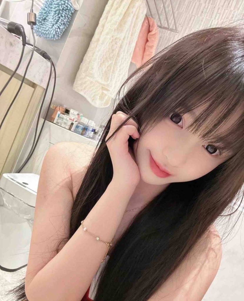 广州外围 极品新人白小纯 清纯可爱女友感相关配图