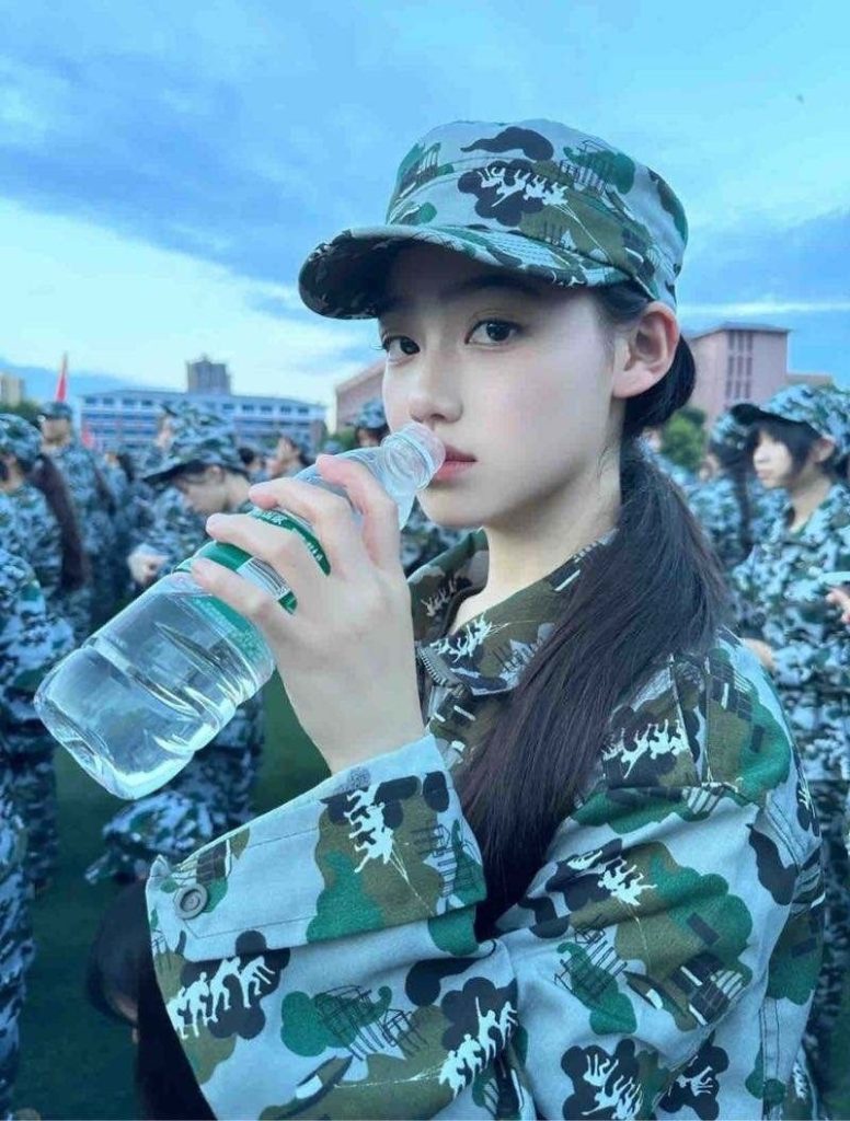 杭州外围 06高三校花 声音超嗲软糯可人相关配图