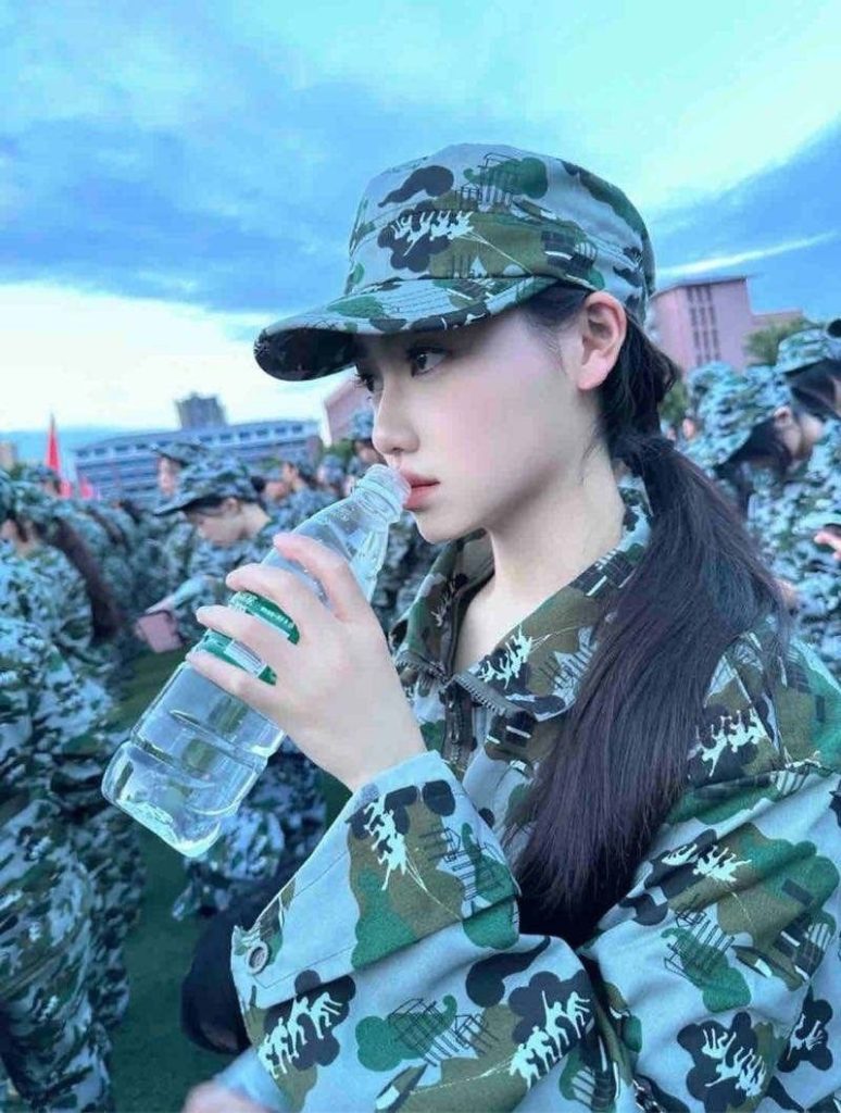 杭州外围 06高三校花 声音超嗲软糯可人相关配图