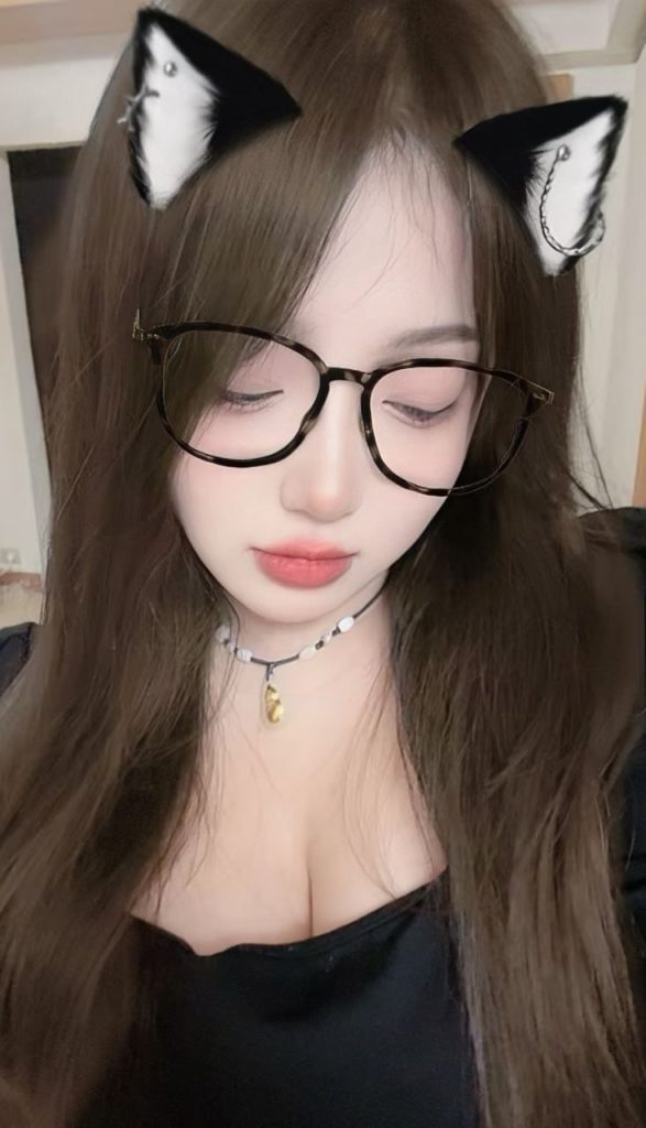 南京外围 168E童颜巨乳小纯纯 婴儿肥超可爱相关配图