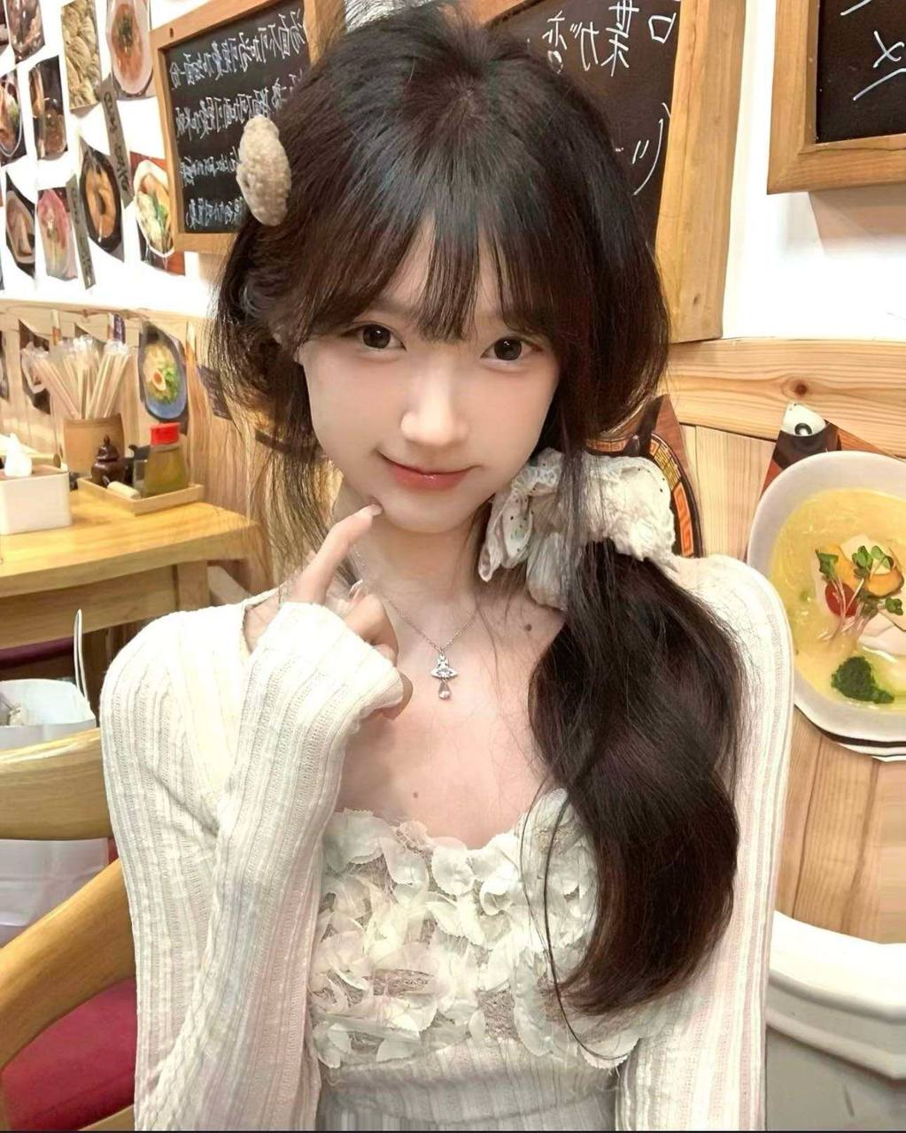 南京外围 19白小纯学妹 气质清纯甜美