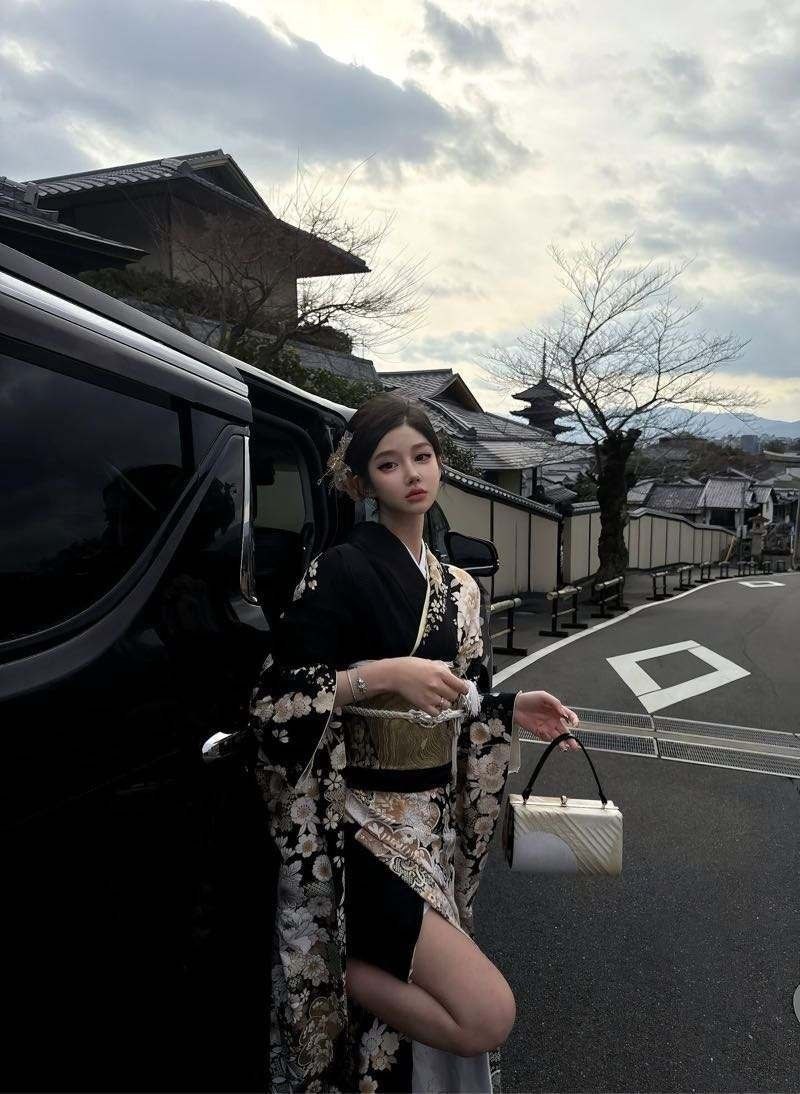 上海外围 圈外兼职女大皮膚雪白吹彈可破女友感十足