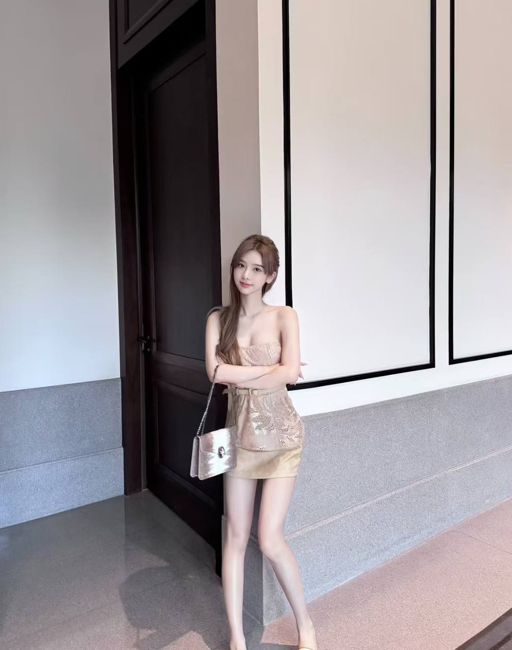 深圳外围 欲小红书网红🦜兼职氛围感美女