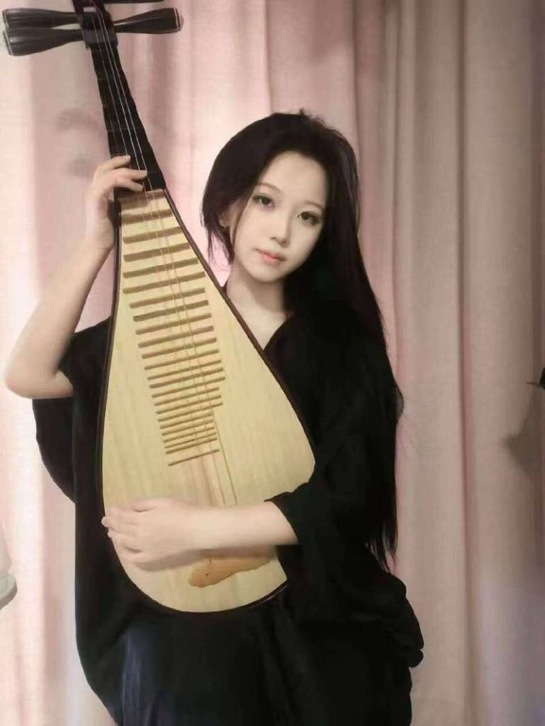 青岛外围 18岁少女 欧美身材前凸后翘 高情商情绪价值拉满相关配图