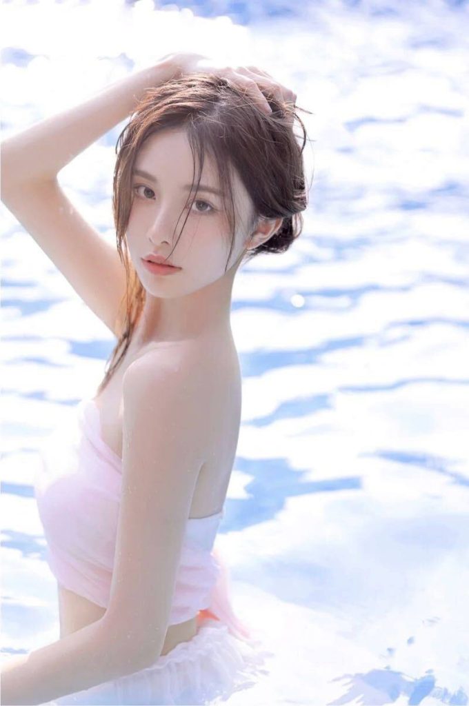 北京外围 极品网红款大学生兼 大牌名媛feel💕超级清冷气质 相关配图