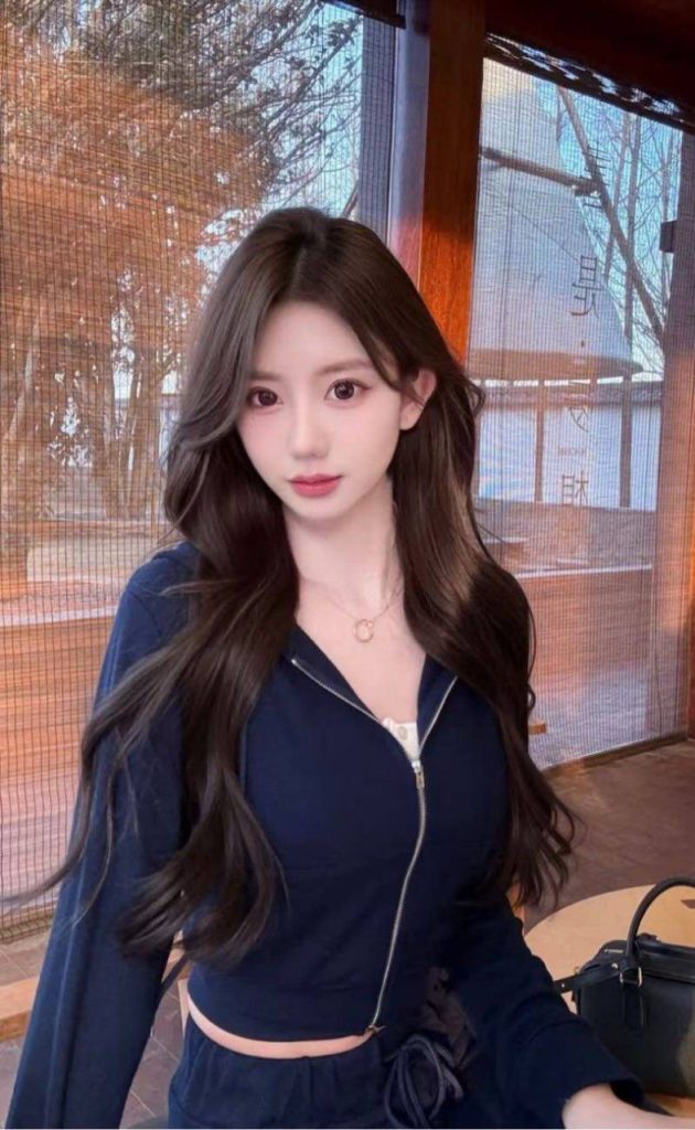 厦门外围 05年172/D 开朗活泼的小仙女兼职相关配图