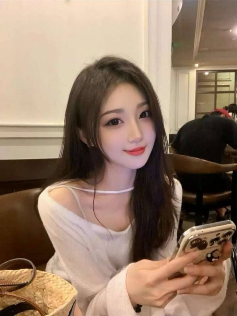 长沙外围 05学妹 170 小洁 天然C筷子腿相关配图