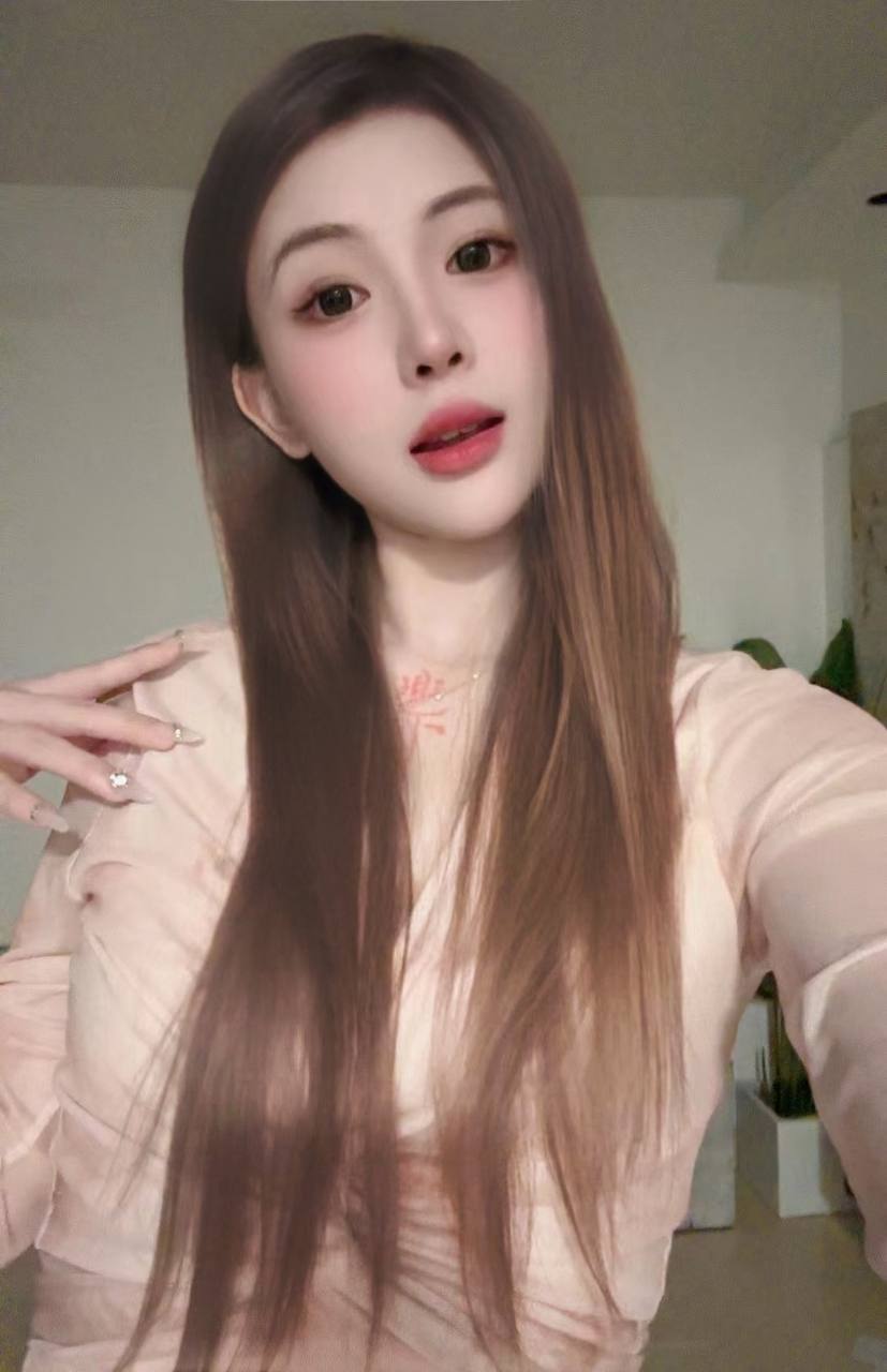 广州外围 05年高白纯 身材完美 清纯脸蛋