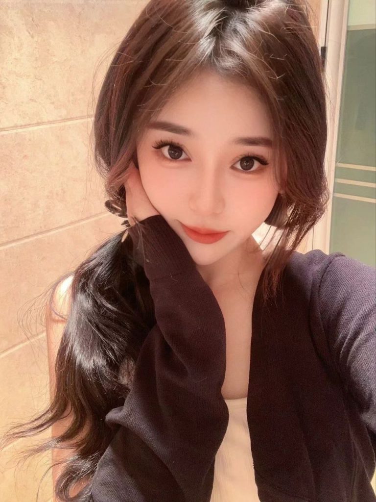 福州外围 170甜美少女前凸后翘 情商在线善解人意相关配图