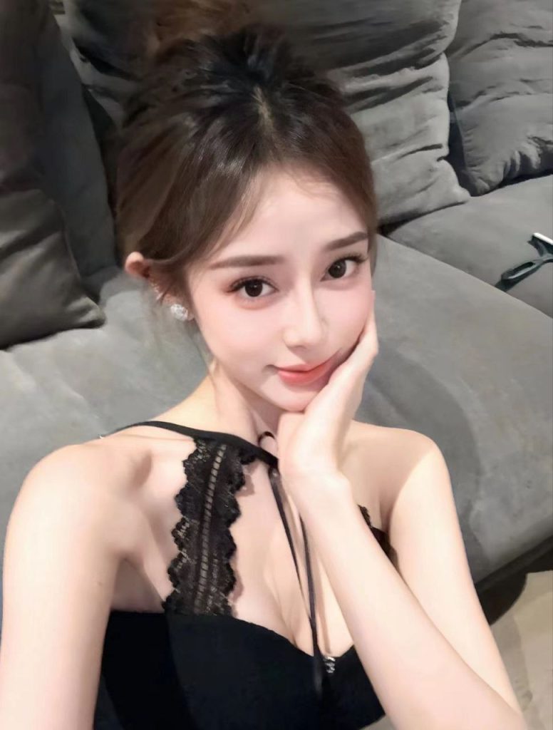 福州外围 170甜美少女前凸后翘 情商在线善解人意相关配图
