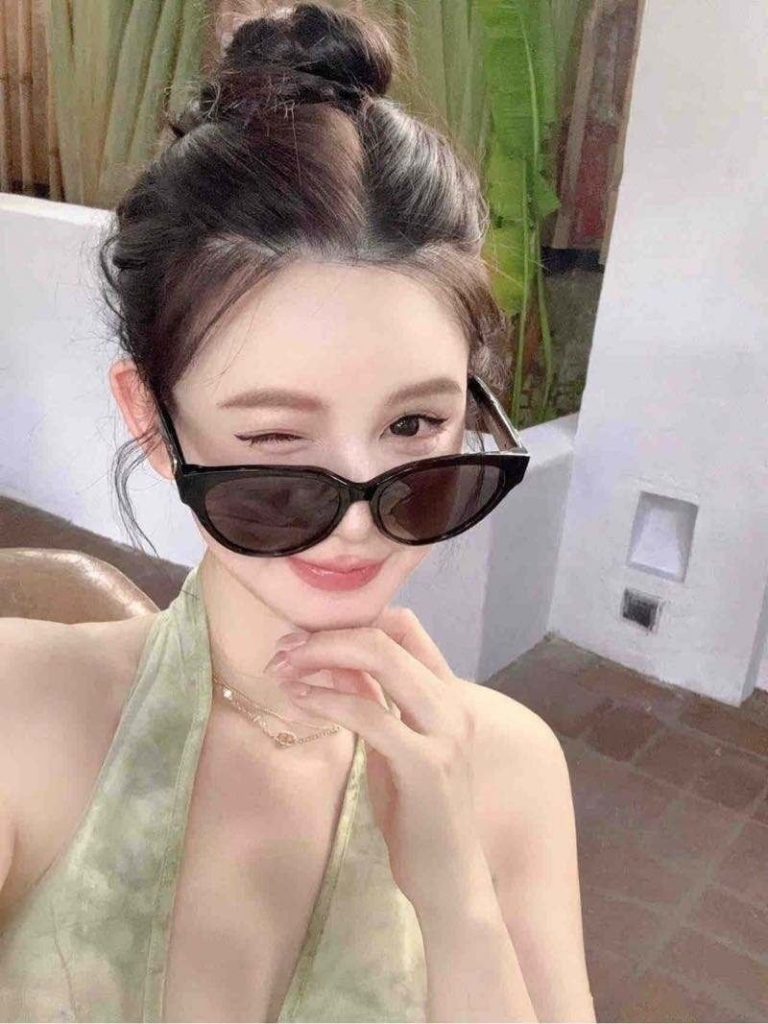 广州外围 04年美院在校生兼职 纯欲款性格温柔相关配图