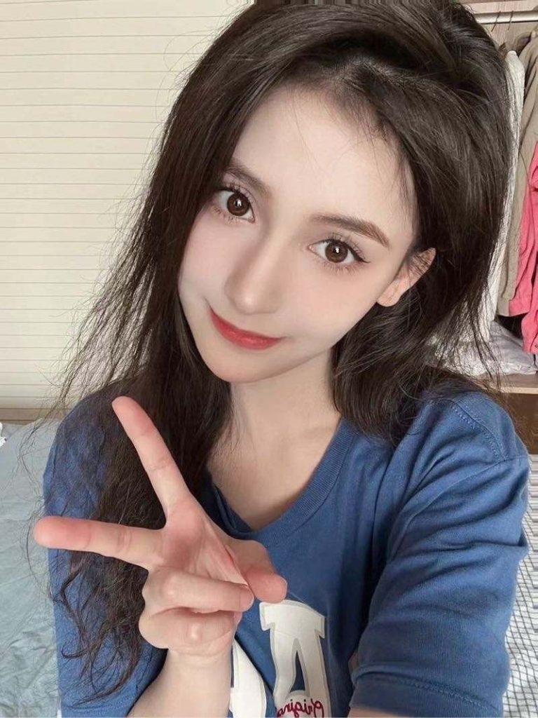南京外围 172/D 少数名族校花 异域风情婀娜多姿相关配图