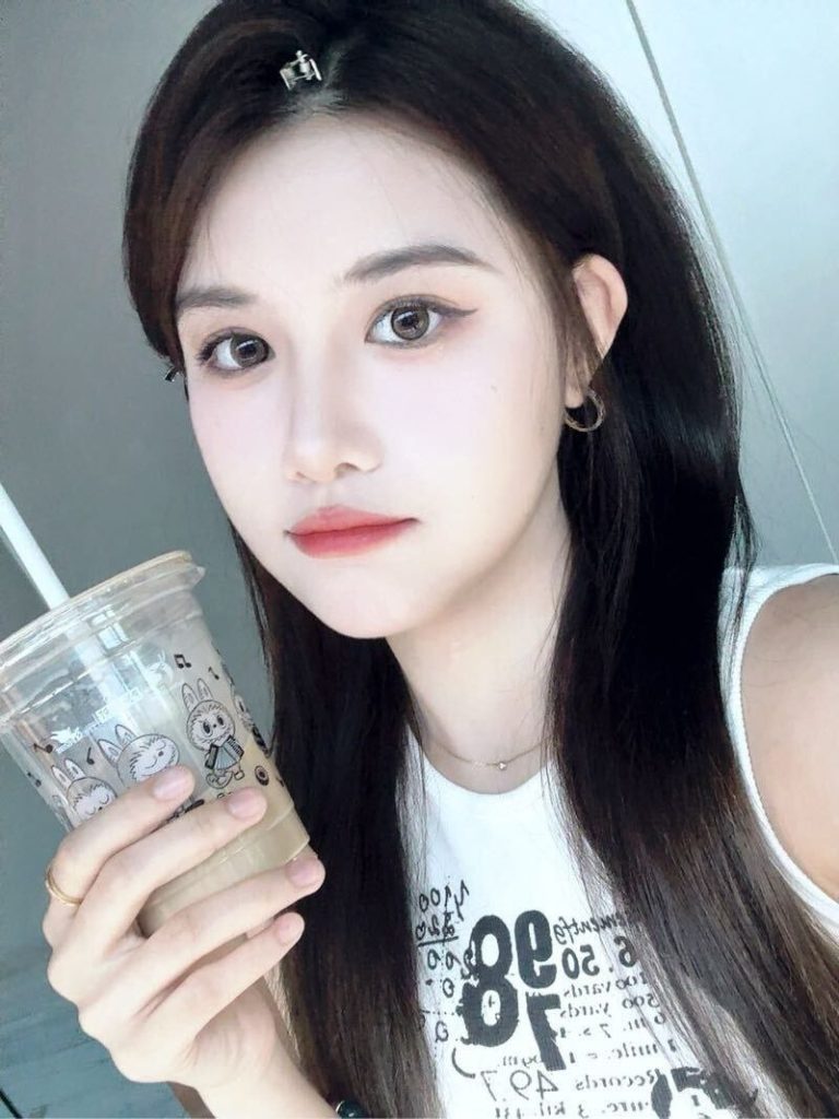 北京外围 极品高颜值洋气甜妹纯新人 身姿曼妙小仙女兼职相关配图