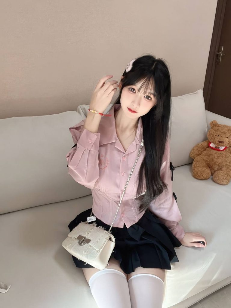 上海外围 真实在校生兼职 女友feel 可爱有乖巧相关配图