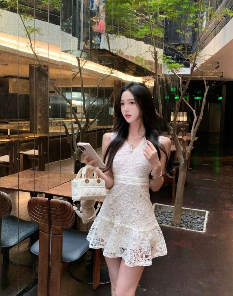 南京外围 领家妹妹兼职肤白貌美大长腿相关配图