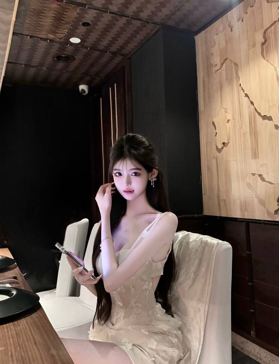 北京外围 177美少女  满满胶原蛋白 白皙婴儿肌 