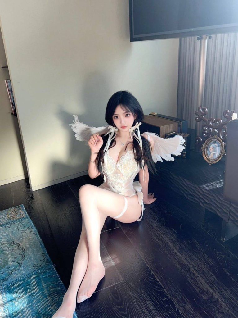 天津外围 05年168E幼齿童颜少女 嗲妹萝莉音 相关配图