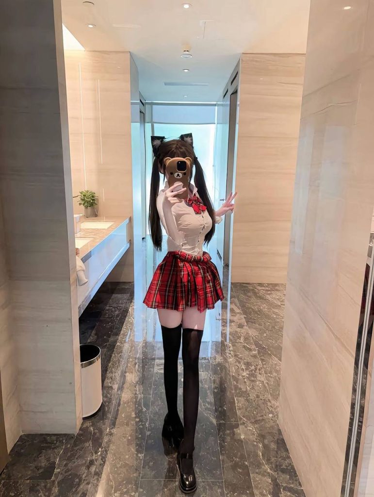 上海外围 04jk小萝莉 清纯甜美 小巧玲珑相关配图