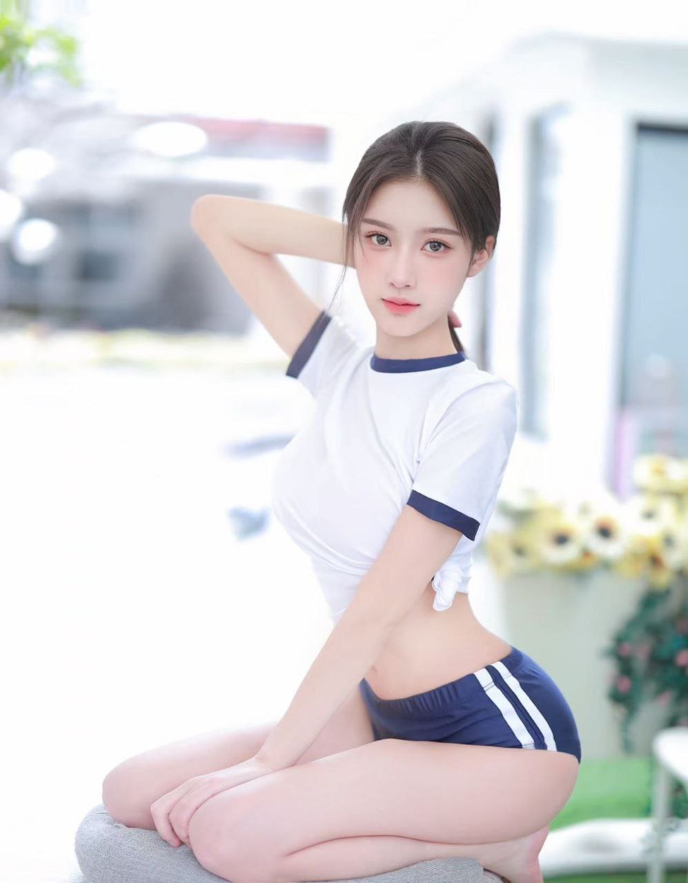 广州外围 怡怡 05年/168D 高颜值美少女