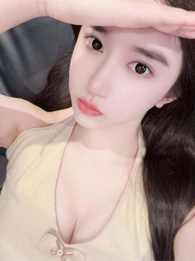 上海外围 168/D 21岁乖巧少女 腿细长直相关配图