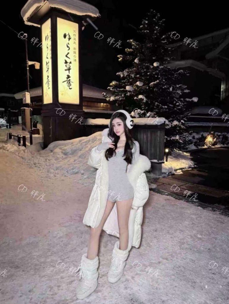 成都外围 170/D完美女友性感女仆相关配图
