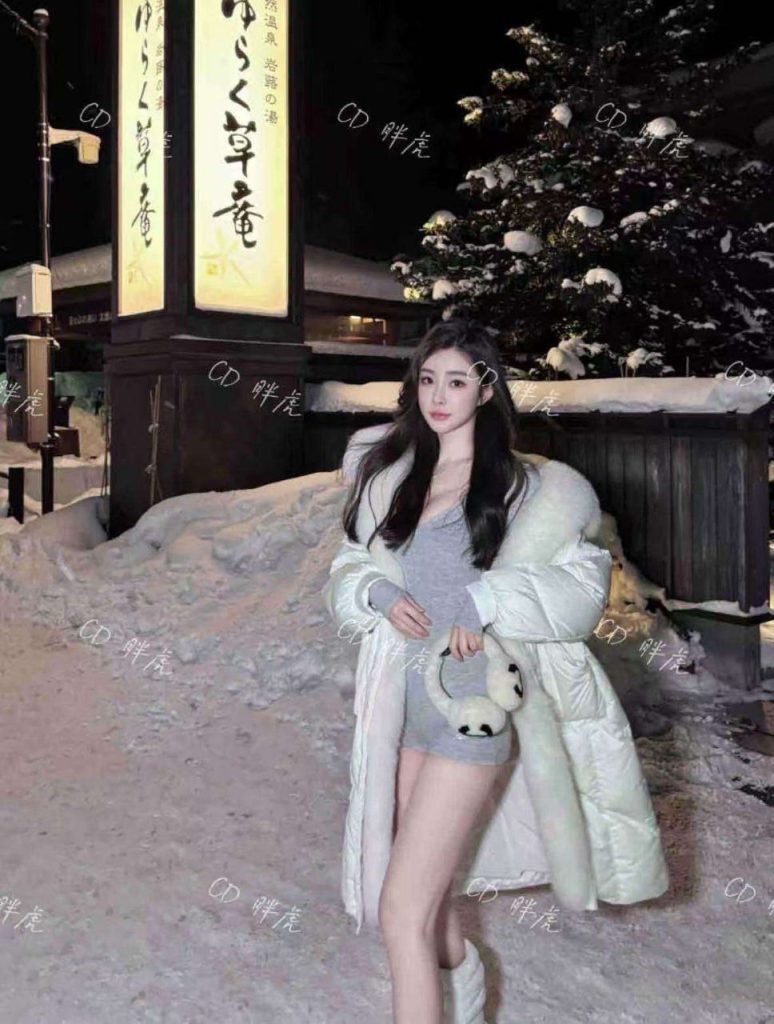 成都外围 170/D完美女友性感女仆相关配图