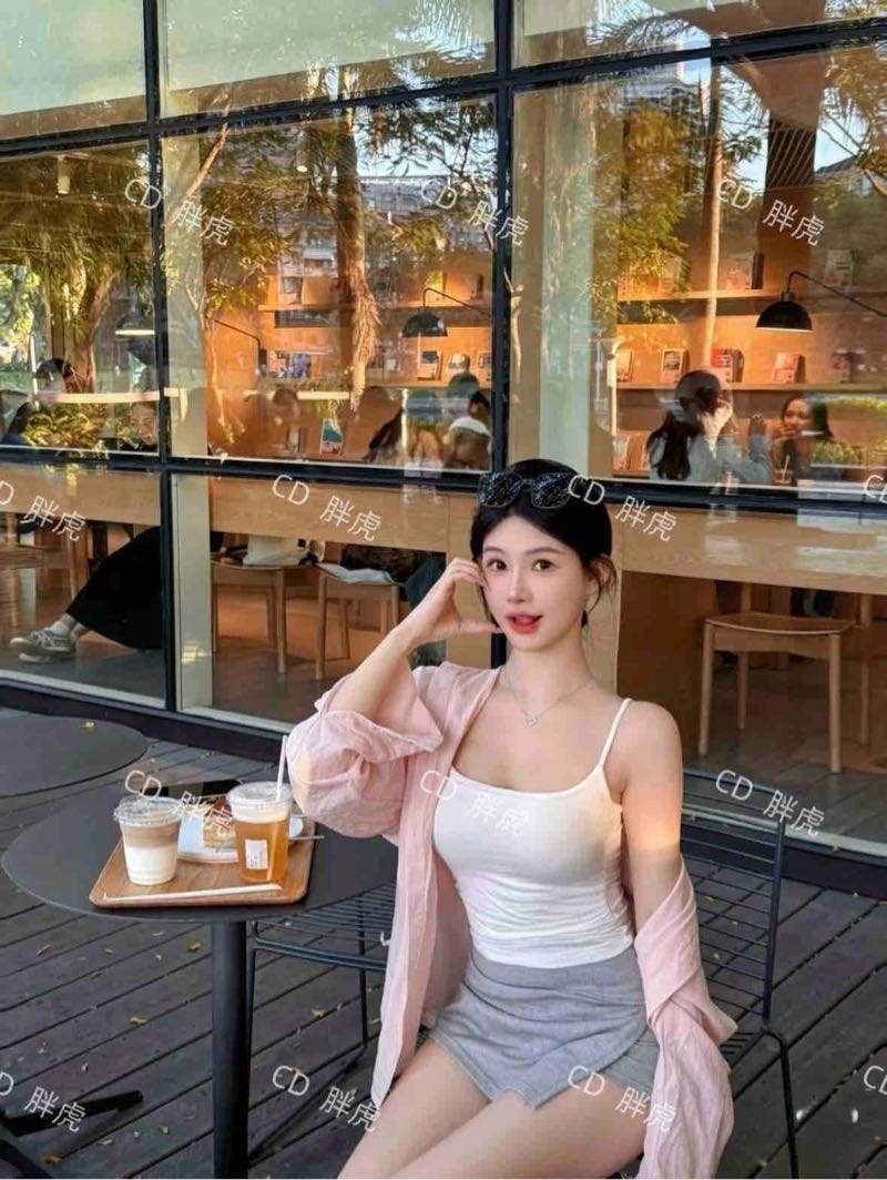 成都外围 02清纯纯欲款 初恋feel 乖巧听话