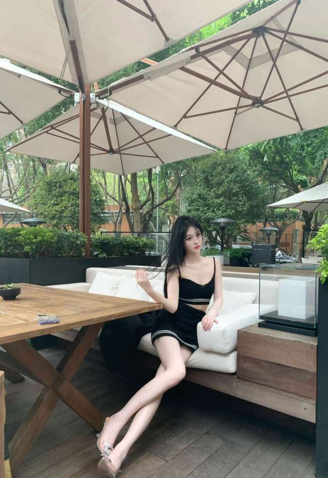成都外围 04年在校生 可纯可欲洋气甜美