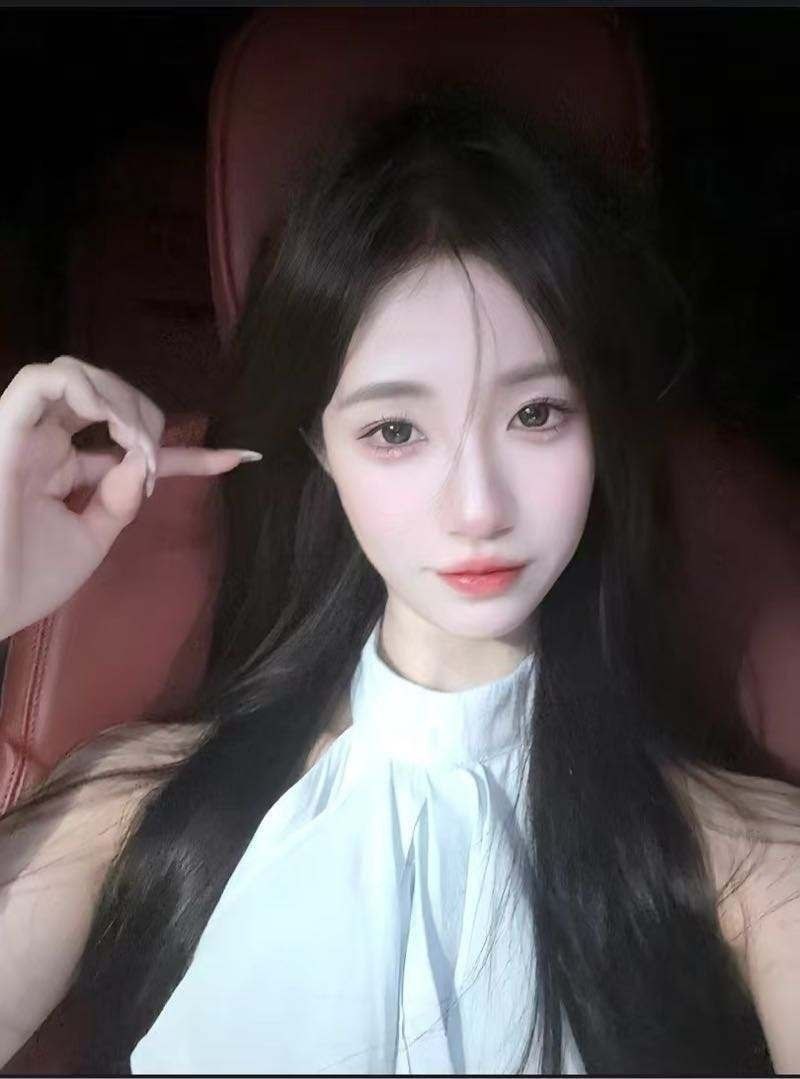 杭州外围 05年极品洋气女友 可纯可欲