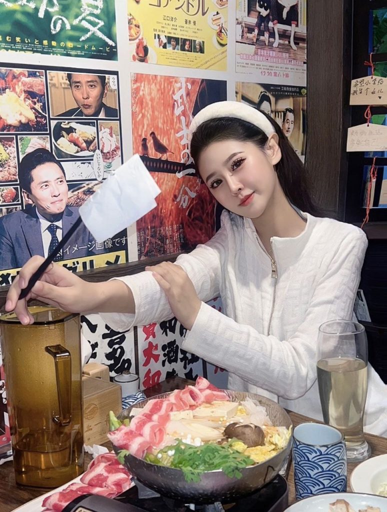 宁波外围 19岁学妹兼职 你的清纯圈外女友相关配图