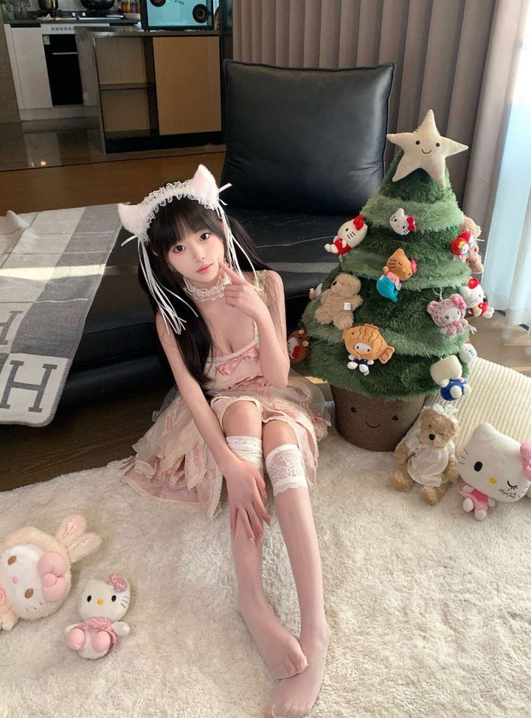 广州外围 08洛丽塔女孩 小小只超可爱相关配图