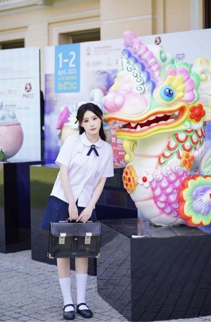 广州外围 04年175/D 纯欲气质款相关配图
