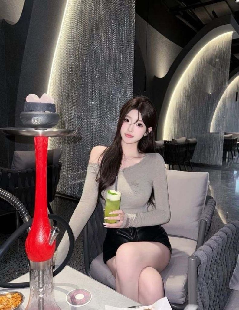 杭州外围 06嫩妹初下海 青秀甜妹 极品A4腰相关配图