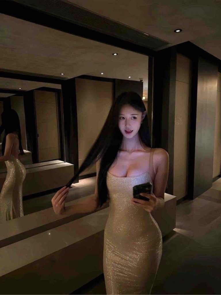 深圳外围 极品网红兼职S身材蜂腰翘臀相关配图
