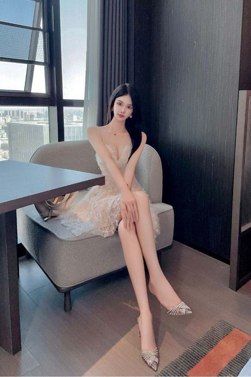 天津外围 173/可爱纯欲款女孩 前凸后翘超长筷子腿