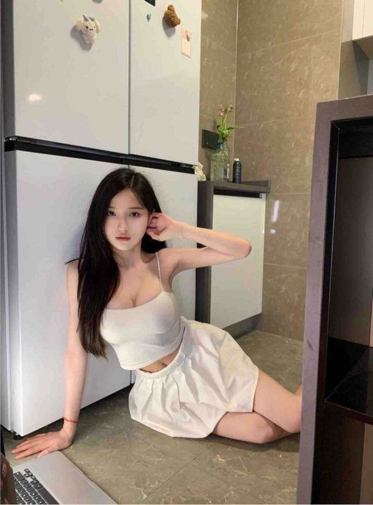 广州外围 03新人纯欲控福音/童颜巨乳相关配图